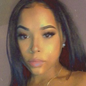 Meet your Posher, Briana